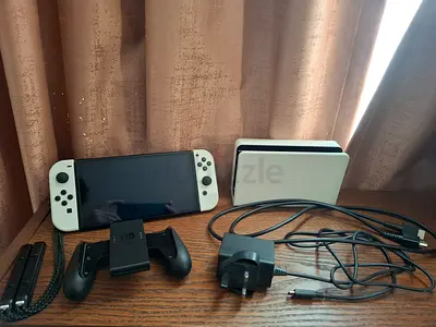 Nintendo Switch OLED (white) all original and barely used