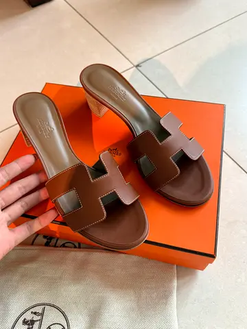 Hermes Oasis sandal size 38 brand new