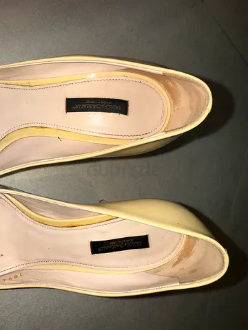 Light yellow Dolce  Gabbana womens high heels (used)