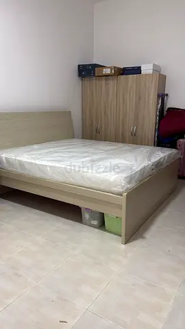 King size 180x200 bed frame with mattress and 1 matching wardrobe - light wood