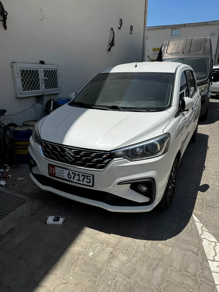 Suzuki Ertiga 2024 — photo 1 of 6