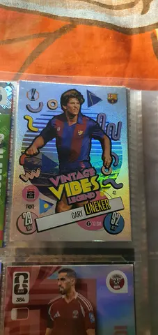 Vintage Vibes Legends Gary Lineker Holographic Football Trading Card