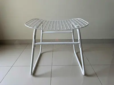 White Metal Stool / Excellent Condition