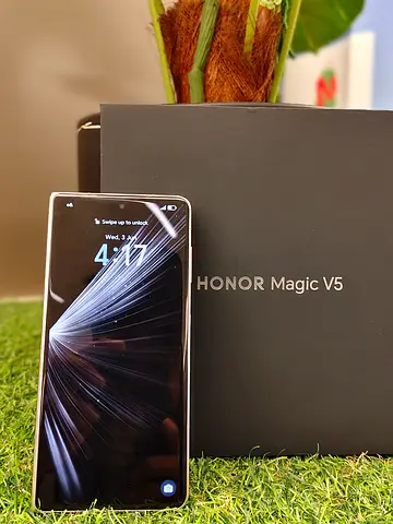 Honor Magic V5