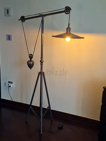 Industrial-style tripod floor lamp with adjustable arm (working)