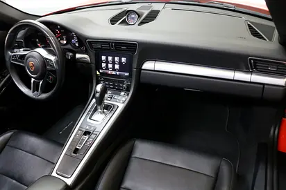2017 Porsche 911 thumbnail 9