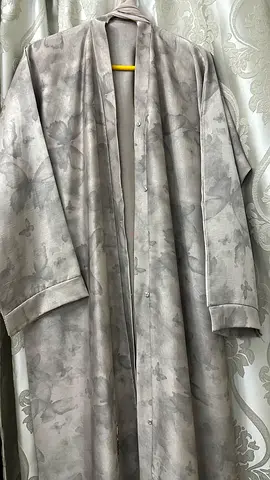 Light grey floral abaya  good condition