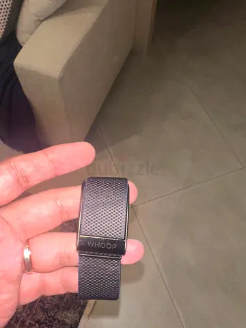 whoop 4.0 for sale with 1 month + heart rate live