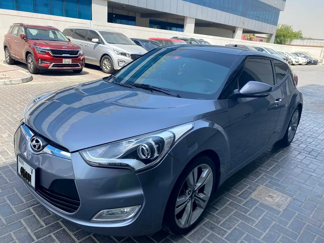Hyundai Veloster 2015 — photo 1 of 6