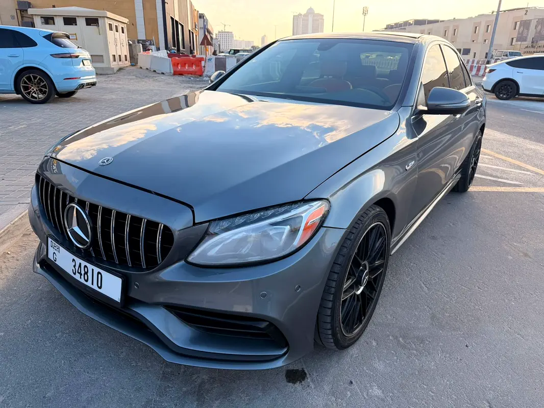 Mercedes-Benz C-Class 2018 — photo 1 of 20