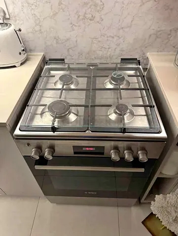 Bosch Gas Cooker 60x60cm With Oven Perfect Condition