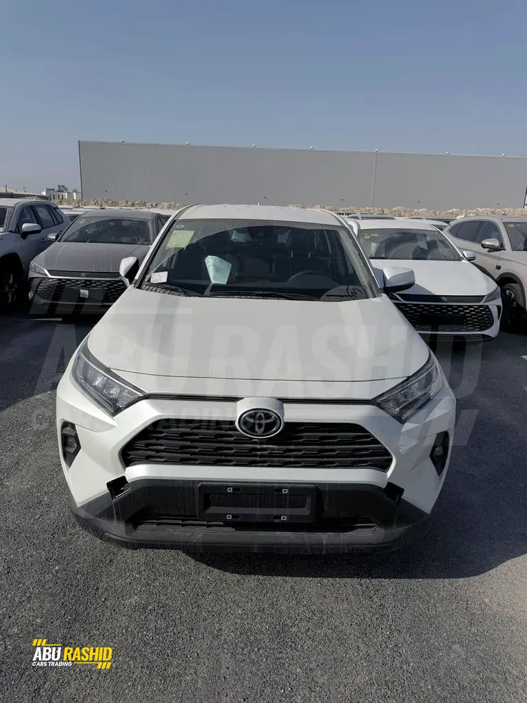 Toyota Rav 4 2025 — photo 1 of 13