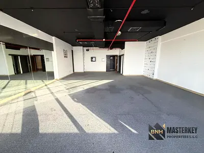 FITTED OFFICE | LOWER FLOOR | READY TO MOVE