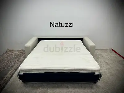 Like new condition Natuzzi sofabed