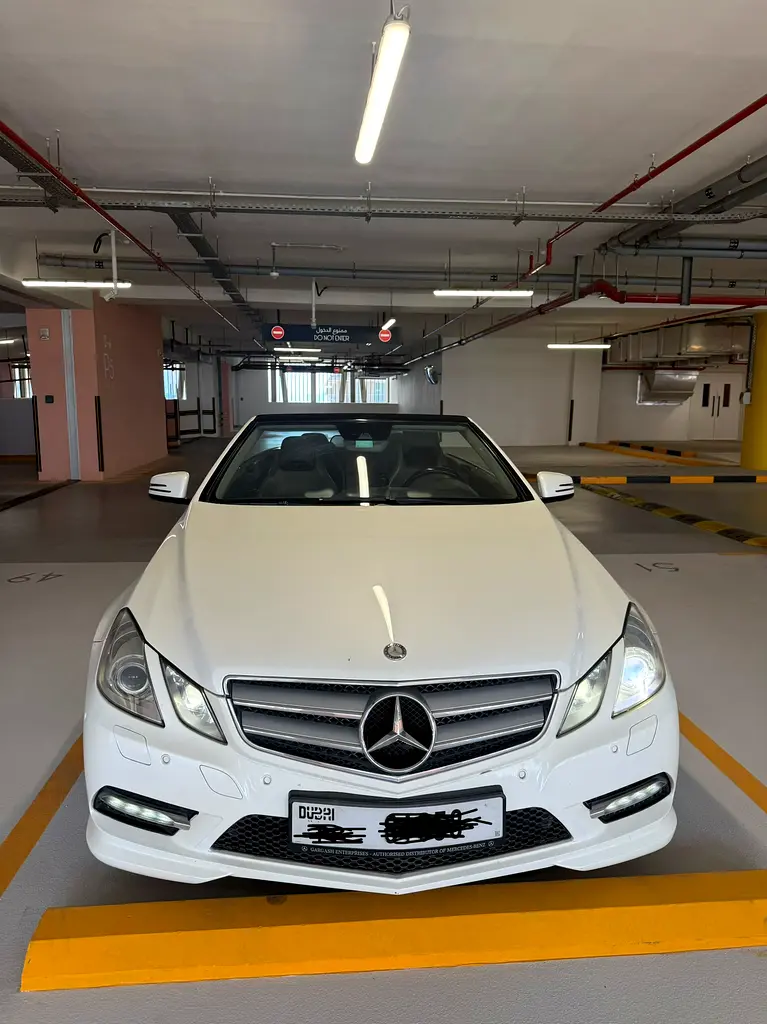 Mercedes-Benz E-Class 2013 — photo 1 of 9