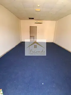 GOOD LOCATION SHOP FOR SALE IN FRANCE CLUSTER