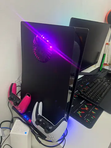 Fully modded ps5 with different plates and rgb light with many games and two controllers