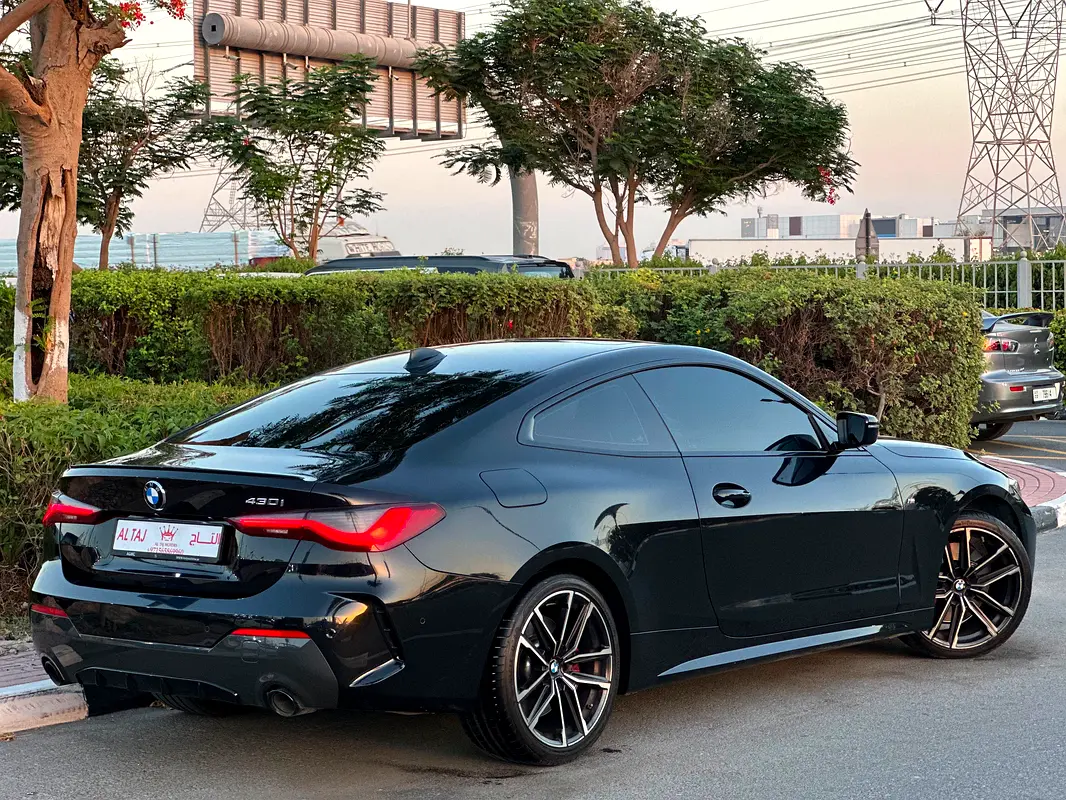 BMW 4-Series 2023 — photo 1 of 11