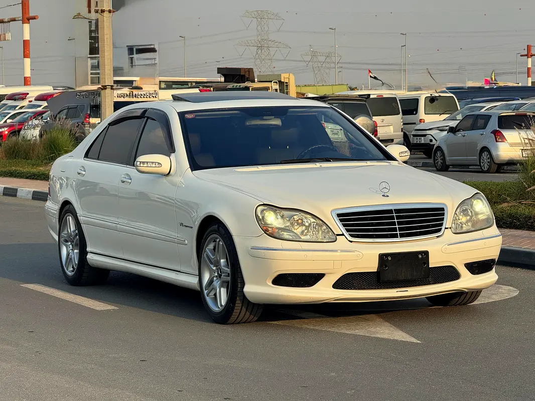 Mercedes-Benz S-Class 2005 — photo 1 of 15