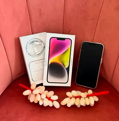 iPhone 14 white (128GB) with Original Box - Perfect Condition