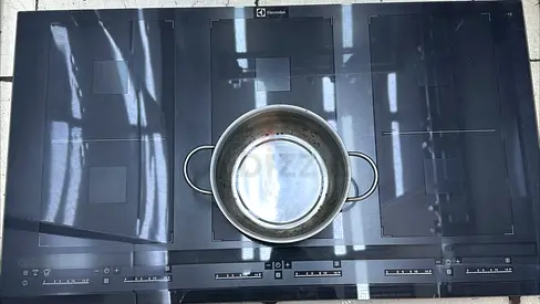 Electrolux 90cm Built-in Induction Hob 6 Cooking Zones