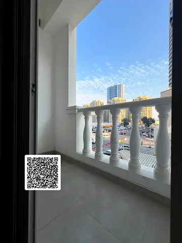للإيجار عجمان الراشدية 1 شقة غرفة وصالة بلكونة تكييف مركزي 28000 درهم سنوياً دفع 4-6 دفعات تأمين شيك