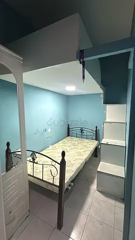 Executive Partition Available - Near Abubaker Metro