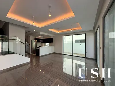 Single Row | Golf Course View | Vacant | Corner Unit