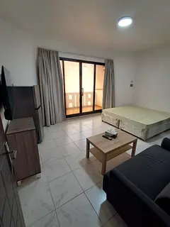 FOR MARRIED COUPLE FULLY FURNISHED PARTITION ROOM NEAR LAVANDER HOTEL NOW AVAILABLE