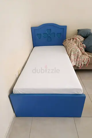 Single blue colour kids(adult also can use) bed with mattress/Coat wood - good condition 190x90cm