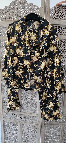 Black floral pajama set - lightweight, size L