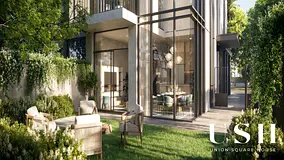 On the Park | Single Row | Premium Location