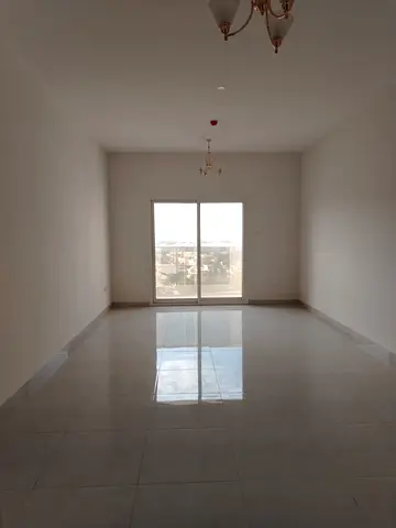 اول ساكن_ارقي التشطيبات _موقع مميز _اطلاله مفتوحه _غرفه ماستر _صيانه فري _مع باركن فري
