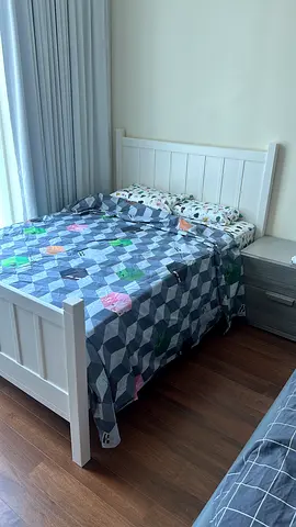 pottery barn kids bed, White Wooden Single Bed Frame with Headboard - Good Condition