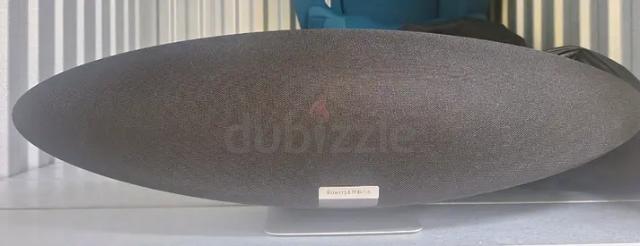 Bowers  Wilkins Zeppelin Wireless Speaker (Black) - Good Condition