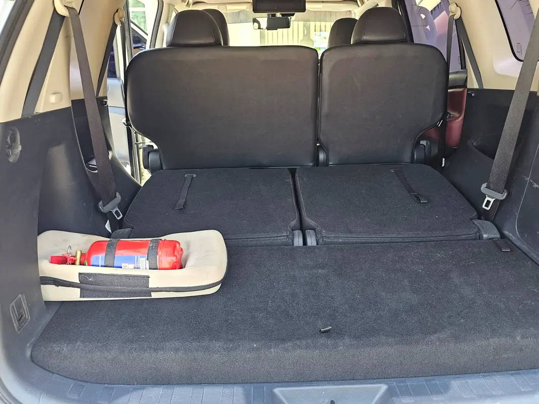 Nissan Xterra 2023 — photo 1 of 10