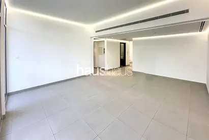 Vacant on Transfer | Single Row | Close to Pool