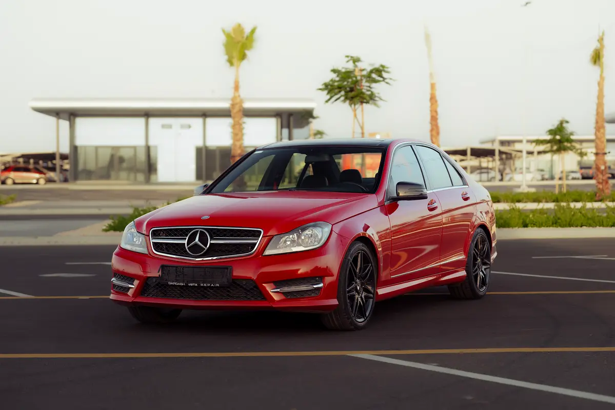 Mercedes-Benz C-Class 2014 — photo 1 of 8
