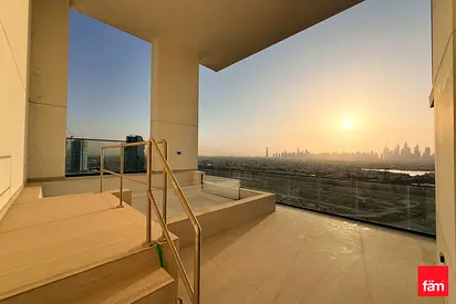Flexible | Private Pool | Full Skyline View