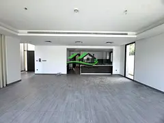 Golf View Corner Villa Luxury Living Vacant Now
