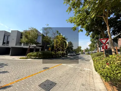 فيلا مودرن للبيع في روبينيا مسار | 4 أجنحة ماستر | مجلس واسع | حديقة منسقة وتشطيبات فاخرة |جاكوزي خاص على الروف ومساحات داخلية مثالية للعائلات
