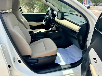 2023 Toyota YARIS — миниатюра 11