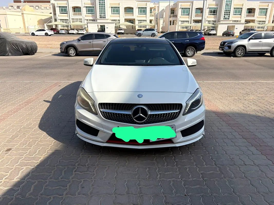 Mercedes-Benz A-Class 2014 — photo 1 of 8
