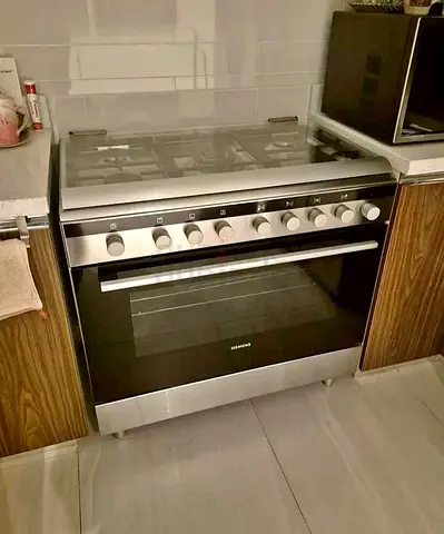Siemens freestanding Full Gas Cooker 5 Burner 90 cm