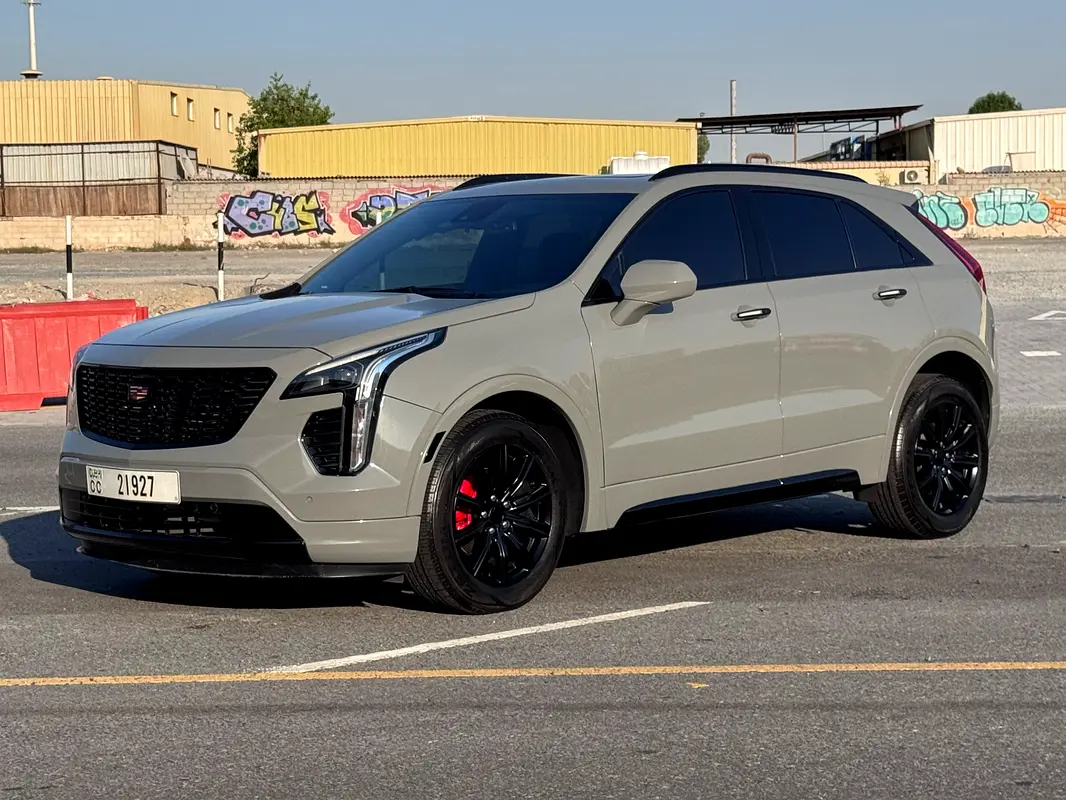 Cadillac XT4 2020 — photo 1 of 17