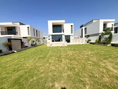 4+Maid |Stand Alone| Golf View| Landscaped| Vacant