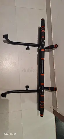 Doorway Pull-Up / Chin-Up Bar with Foam Grips - Good Condition