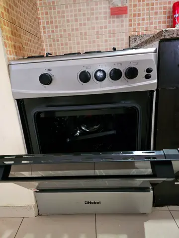 Used freestanding gas oven and stove - good working condition