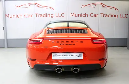 2017 Porsche 911 thumbnail 5