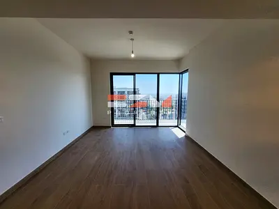 L SHAPE BALCONY CORNER UNIT | READY TO MOVE